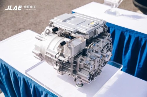 出产基地投产 产品批量下线 SiC“上车”，，，海洋之神·hy590电子“大作为”